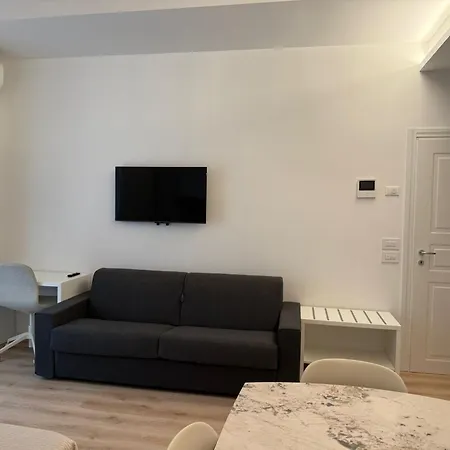 Mihouse Res * Mailand