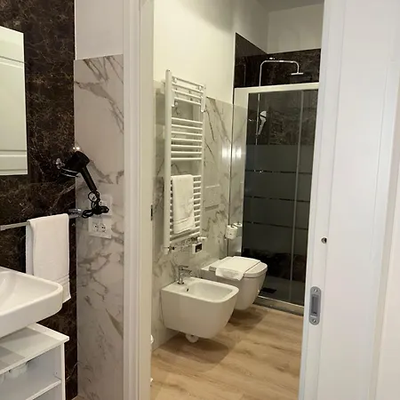 Mihouse Res דירה